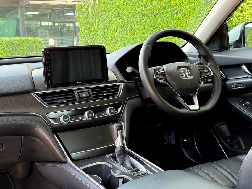 2020 HONDA ACCORD 1.5 EL รถมือเดียวออกป้ายแดง รถวิ่งน้อย เข้าศูนย์ทุกระยะ ไม่เคยมีอุบัติเหตุครับ 13
