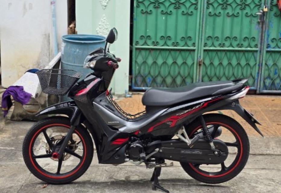 Honda Wave 110i สีดำ / แดง 4