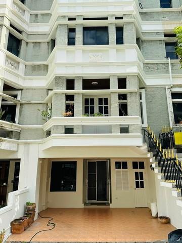 ให้เช่าทาวโฮมโครงการ Chicha Castle - Sukhumvit 31 หลัง มศว.ประสานมิตร ใกล้รถไฟฟ้า บีทีเอส สถานีอโศก และพร้อมพงษ์ , termi