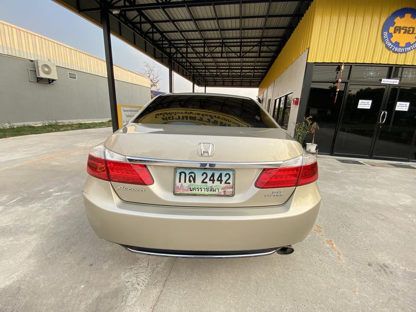 รถเก๋ง HondaAccord ปี 2013 รูปที่ 2