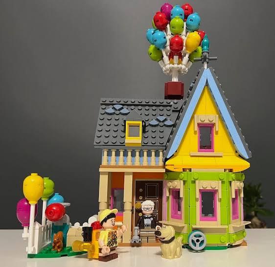 LEGO รุ่น Disney Classic ‘Up’ House Building Toy Set 2