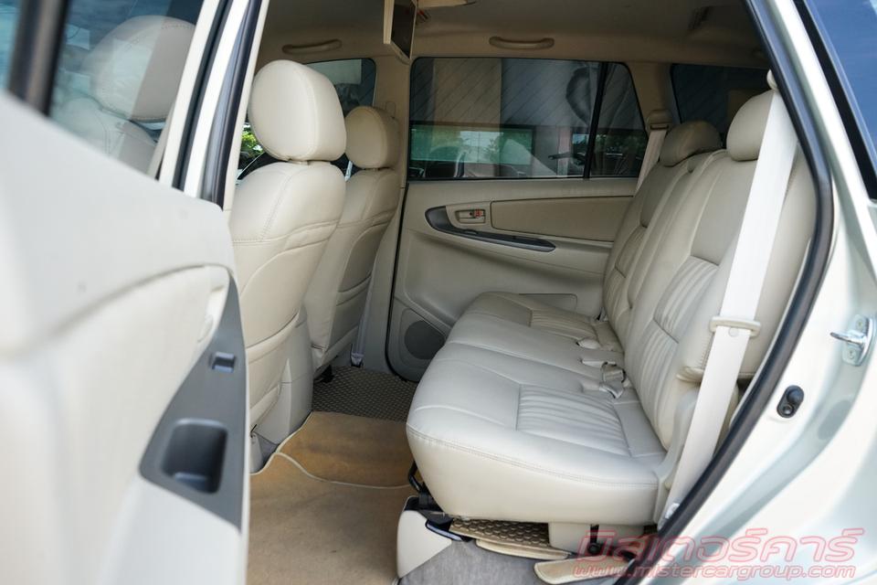 2012 TOYOTA INNOVA 2.0 G OPTION 10