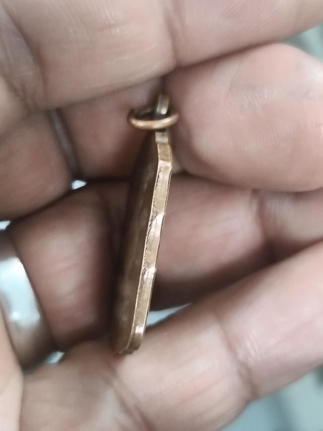 เหรียญนั่งยอง รุ่นสหกรณ์ ปี2530 เนื้อทองแดง หลวงพ่อคูณ ปริสุทโธ ... 4