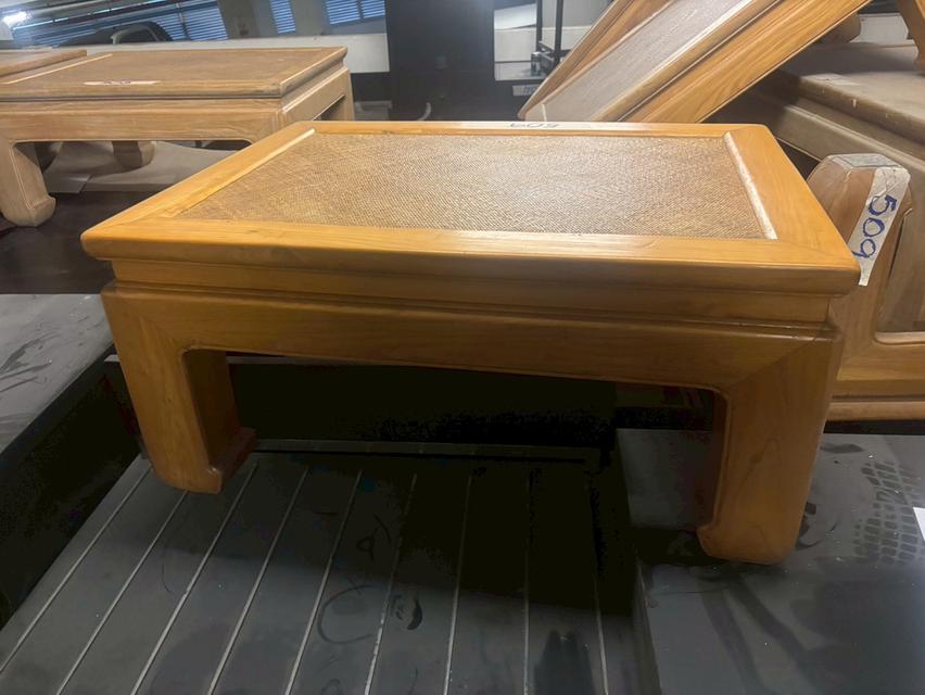 โต๊ะไม้สัก มี2ขนาด ใหญ่ 120x90x42 เซนติเมตร (2000บาท) กลาง 95x80x42 เซนติเมตร (1700บาท) 3