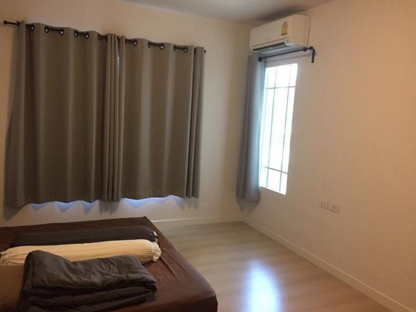 ปรับราคาลดพิเศษ!! ทาวน์โฮม 2 ชั้น โครงการ Villaggio Bangna ใกล้ ABAC บางนา เนื้อที่ 31.8 ตร.วา 2 ห้องนอน 3 ห้องน้ำ หลังมุม 4