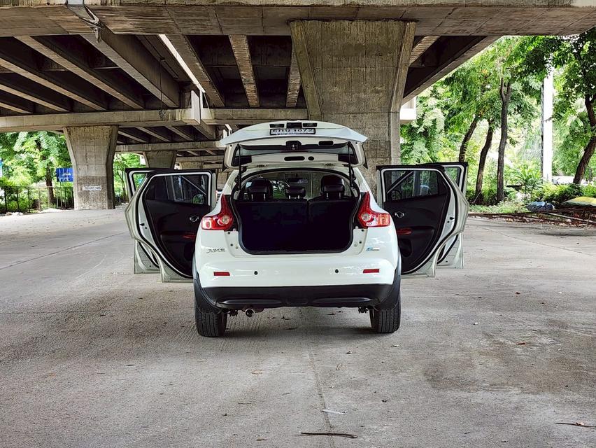 ขายรถ nissan Juke 1.6V ปี 2015 สีขาว เกียร์ออโต้ 17