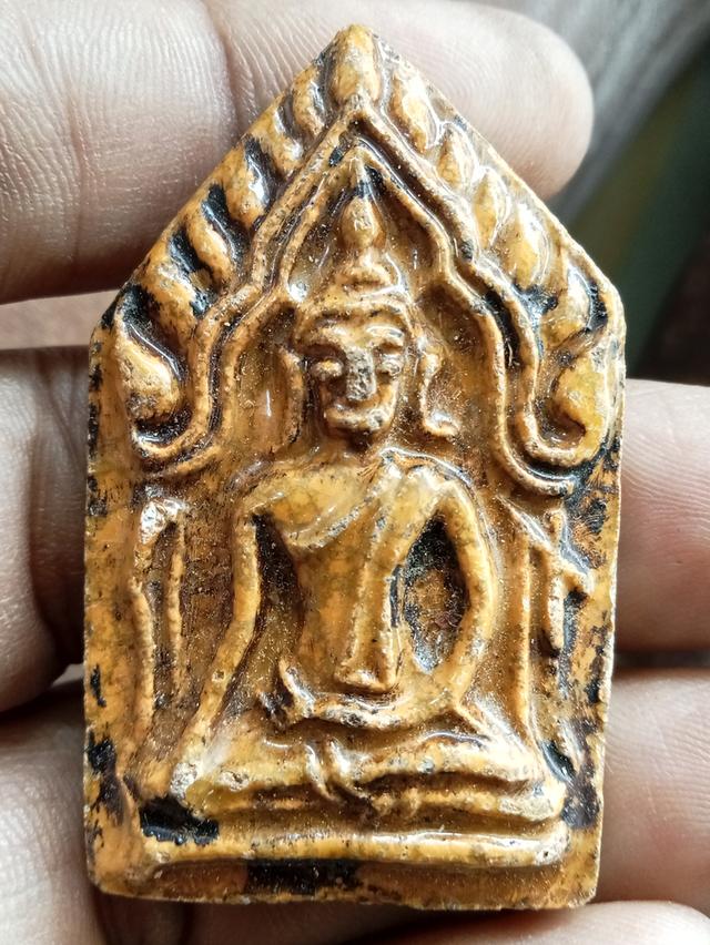พระขุนแผนเคลือบวัดป่าเลไลย์สุพรรณบุรี