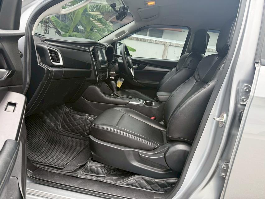 Isuzu MU-X 1.9Active ปี22 12