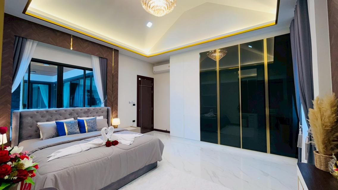 พูลวิลล่าหรู สไตล์ Modern Luxury – ทำเลศักยภาพ ย่านโป่ง พัทยา 18