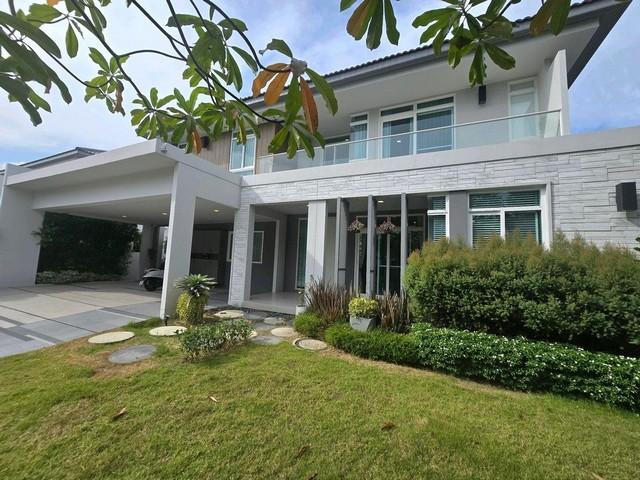 เช่าบ้านเดี่ยว 2 ชั้น 112ตารางวา อยู่ถนน กรุงเทพกรีฑาตัดใหม่/ ใกล้พระราม 9 1