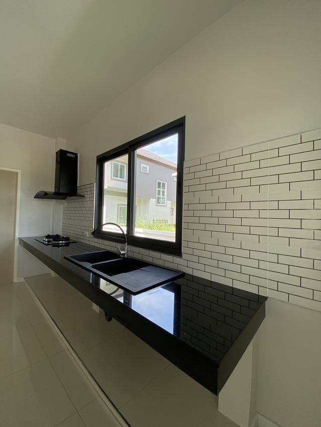 บ้านเดี่ยวหลังใหญ่ พื้นที่ใช้สอย 240 ตรม. 4