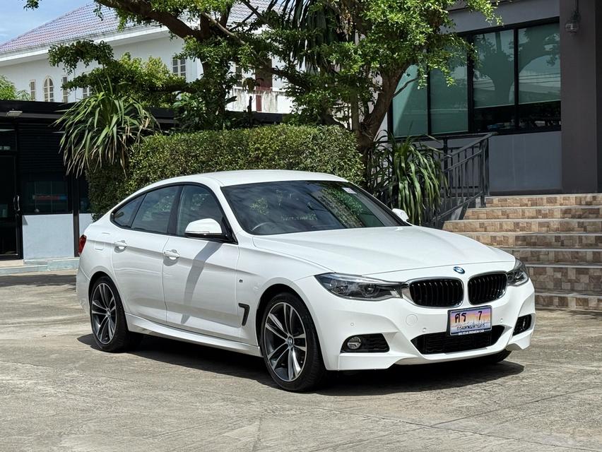 2020 BMW 320D GT MSPORT LCI รถมือเดียวออกป้ายแดง รถวิ่งน้อย เข้าศูนย์ตามระยะ รถไม่เคยมีอุบัติเหตุครับ