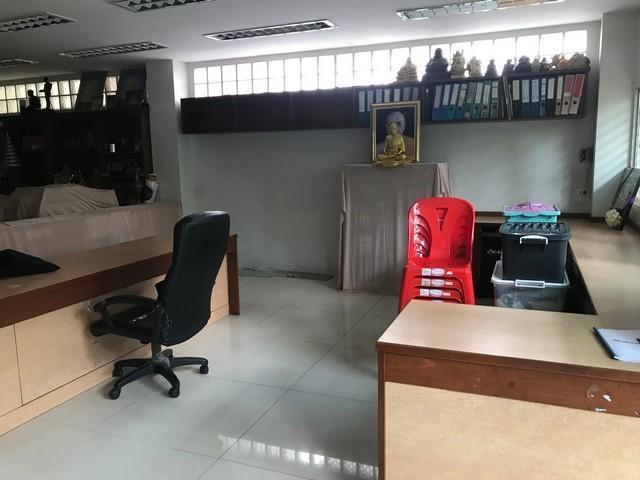 ขายโรงงาน เนื้อที่ 1 ไร่ ซอยเทพกุญชร คลองหนึ่ง คลองหลวง 10