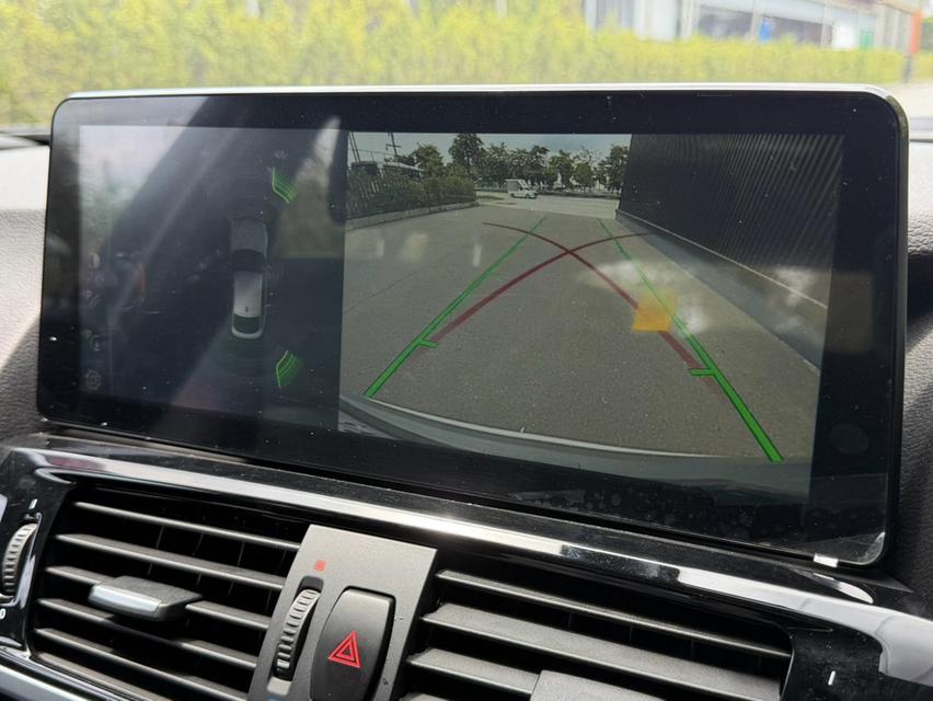 BMW X4 M Sport SUV ดีเซล 2.0 ขับ 4 หลังคา Sunroof รถศูนย์ ประวัติครบ รูปที่ 17