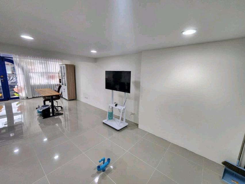 Rare Item! Home Office 5 ชั้น ติด MRT บางแค ที่ดิน19ตรวา. พื้นที่ใช้สอย 380ตรม. 4ห้องนอน 4ห้องน้ำ ขายเพียง 10.5 ล้านบาท 9