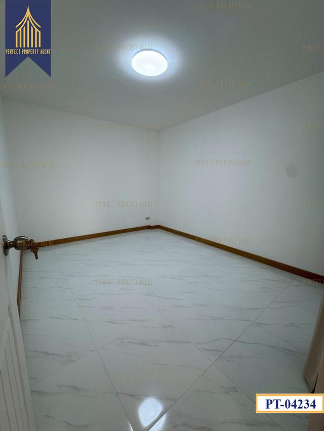 ขาย บ้านร่มทิพย์ หทัยราษฎร์ 33 มีเนื้อที่ข้างบ้าน แถมแอร์ เฟอร์นิเจอร์ บ้านอยู่ถนนเมน คลองสามวา บางชัน 10