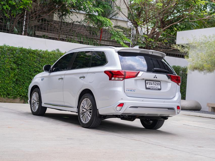 MITSUBISHI OUTLANDER PHEV 2.4 GT PREMIUM 4WD 2021 รูปที่ 6