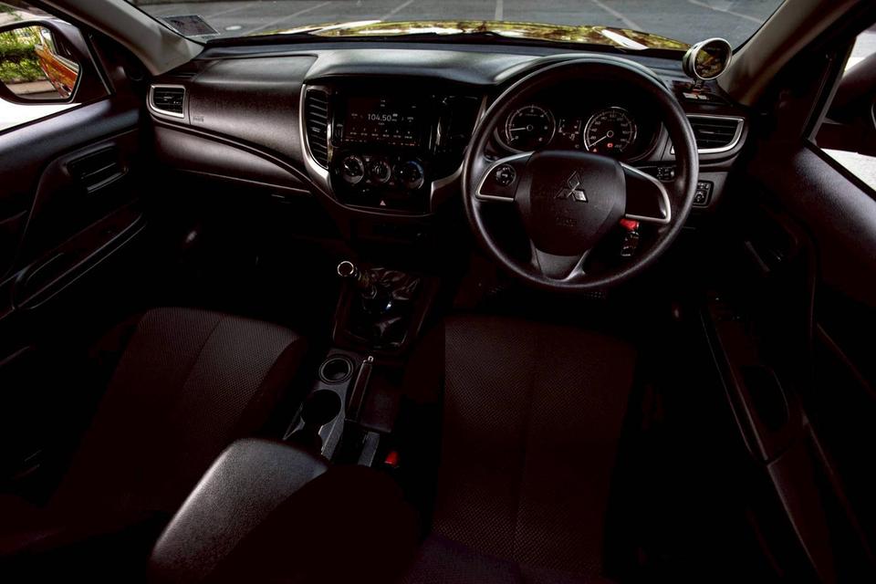 Mitsubishi Triton Mega Cab GLX Limited Edition ปี 2021 สีส้ม หายากมากๆ 12