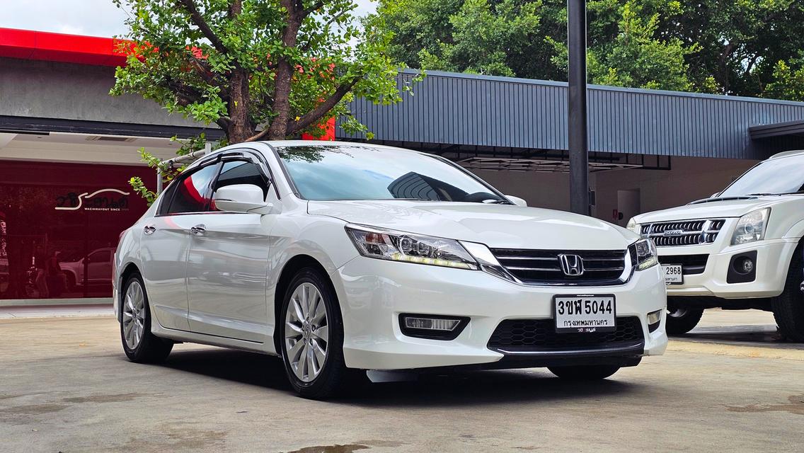 ขายรถ Honda Accord 2.4EL (G9) ปี 2013 สีขาว เกียร์ออโต้ รูปย่อยที่ 3