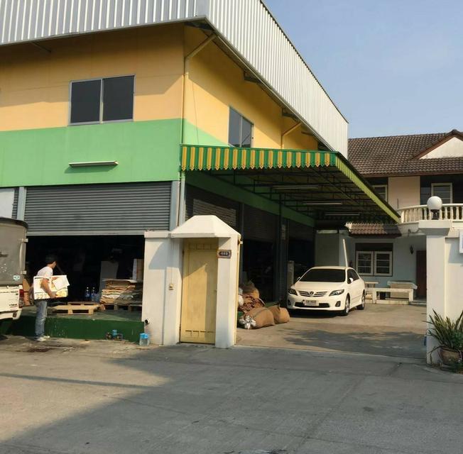 ขายที่ดินพร้อมออฟฟิศ 161 ตร.วา ซ.ลาดพร้าว 107 15 ล้านบาท ผังเหลือง หน้ากว้าง25ม. 2