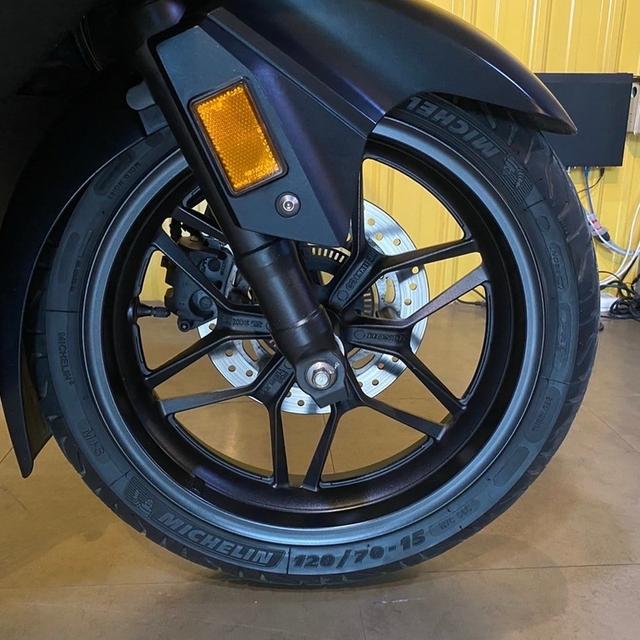 Honda Forza350 10