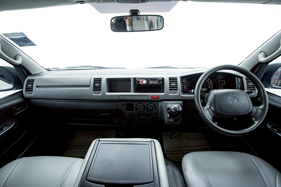 TOYOTA COMMUTER 2.5 D4D 2011