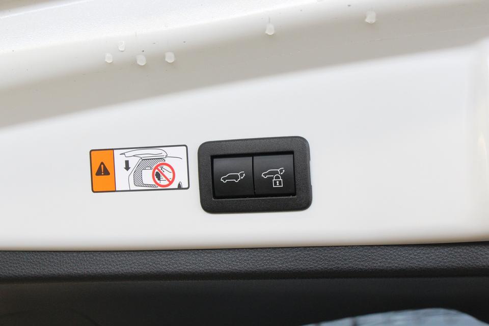 รหัสรถ TKG8521 TOYOTA COROLLA CROSS 1.8 HEV PREMIUM LUXURY ปี 2024 รูปที่ 7