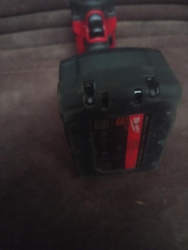 บล็อกกระแทกไร้สาย Milwaukee M18 FUEL รูปที่ 4