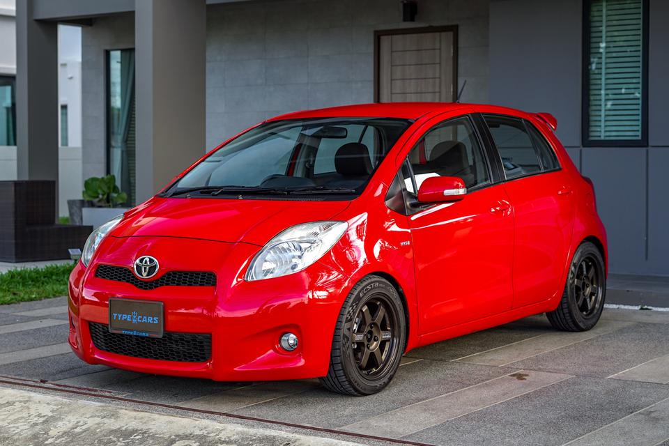 Yaris 1.5E ออโต้ แดงแท้โรงงาน