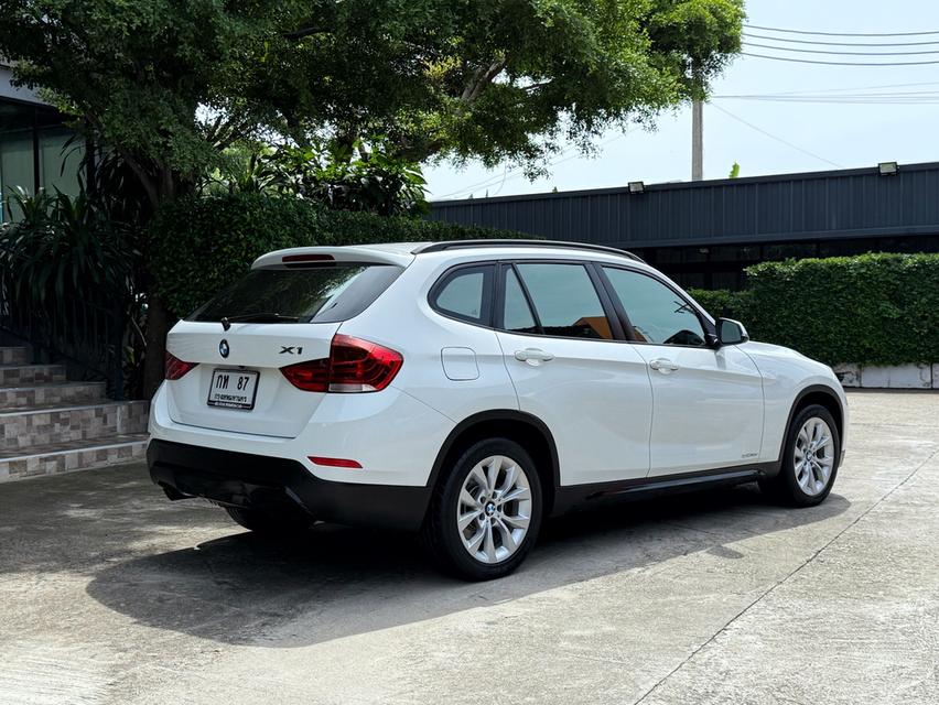 2015 BMW X1 SPORTLINE รถมือเดียวออกป้ายแดง รถวิ่งน้อย เข้าศูนย์ตรงระยะ รถไม่เคยมีอุบัติเหตุครับ