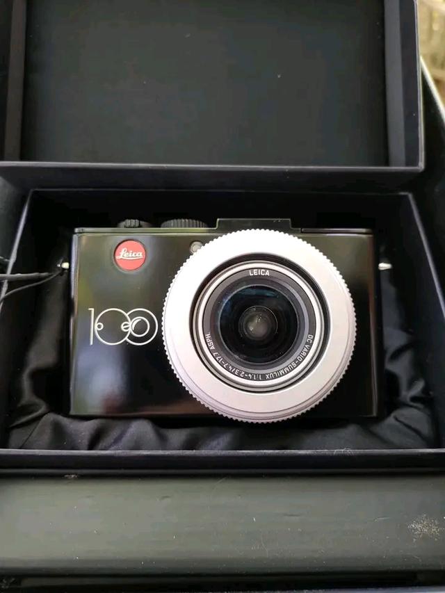 กล้องมือสองรุ่น Leica ราคาเบาๆ 1