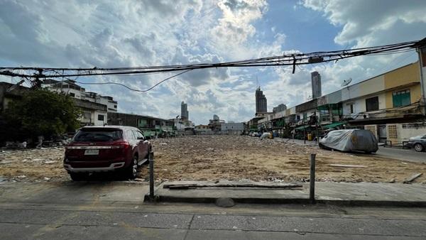 ขายที่ดินแปลงศักยภาพ ซอยจันทน์ 45 สาทร 740 ตรว. แปลงสวย ใจกลางสาทร โทร 086-8833232 รูปย่อยที่ 4