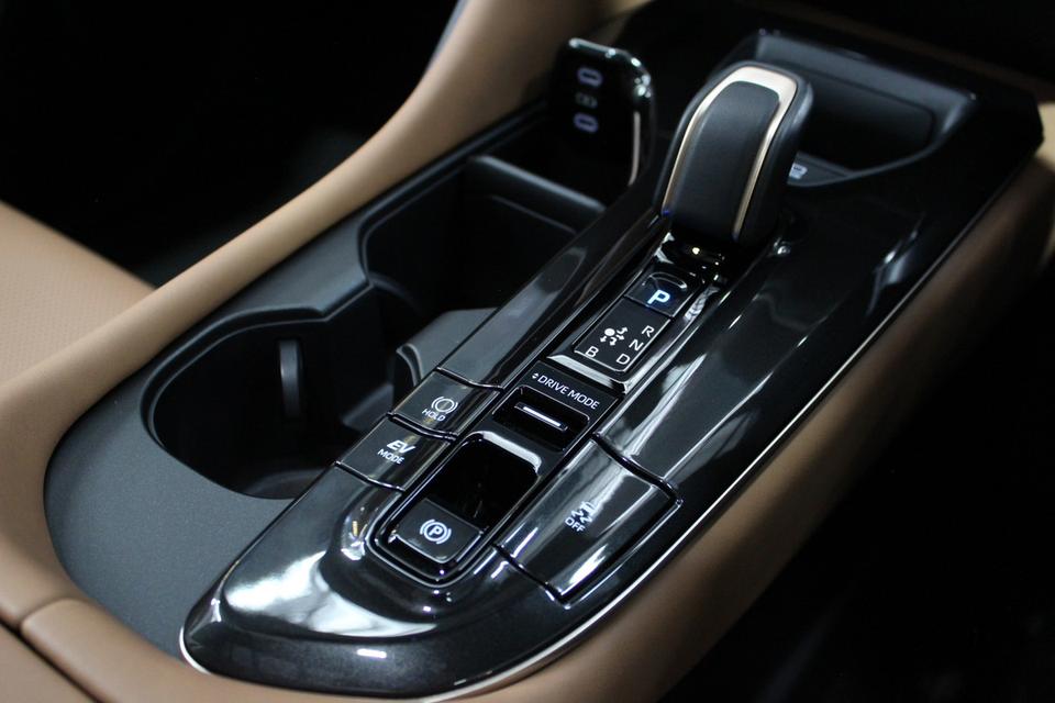 รหัสรถ JRS1570 Toyota crown sport Z 2.5Hybrid 2024 ตัวtop 14