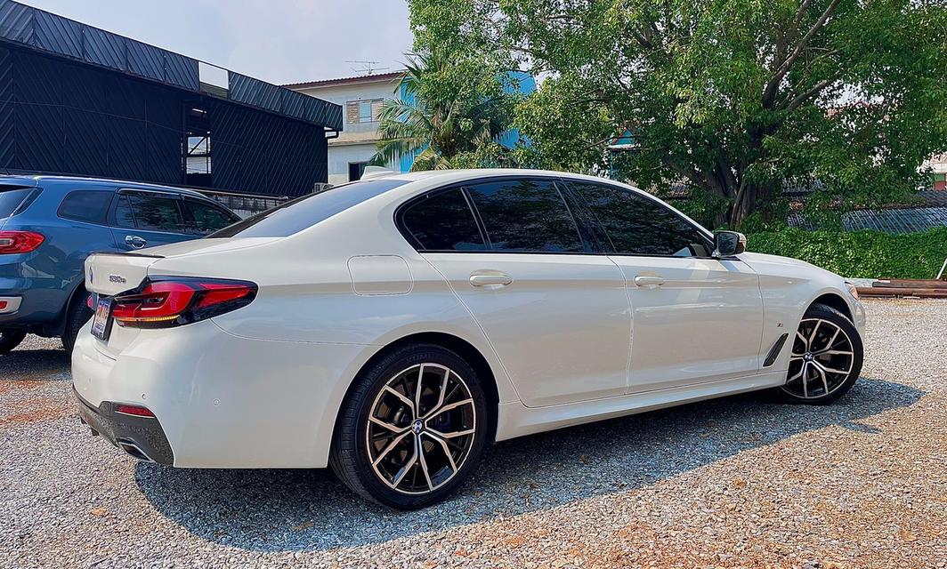 BMW 530e M-sport (G30)LCI ปี 2020 4