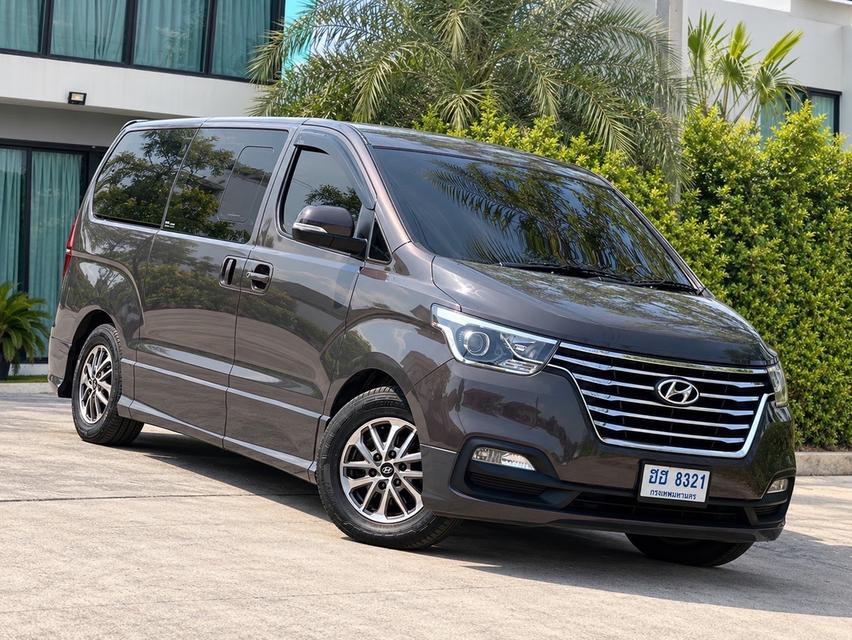 🔥:Hyundai H1 2.5 Elite ออโต้ ดีเซล สีน้ำตาล ปี2019 ไมล์: 1xx,xxx กม.☑️▬▬▬▬▬▬▬▬▬▬▬▬▬▬▬▬▬ รูปย่อยที่ 2