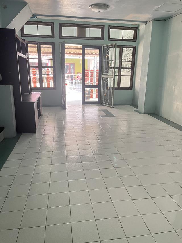 บ้านทาวเฮ้าส์ 2ชั้น พันท้ายนรสิงห์สมุทรสาคร 3