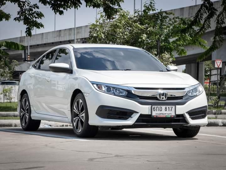 HONDA CIVIC FC 1.8 E เกียร์ออโต้ ปี 2017 3