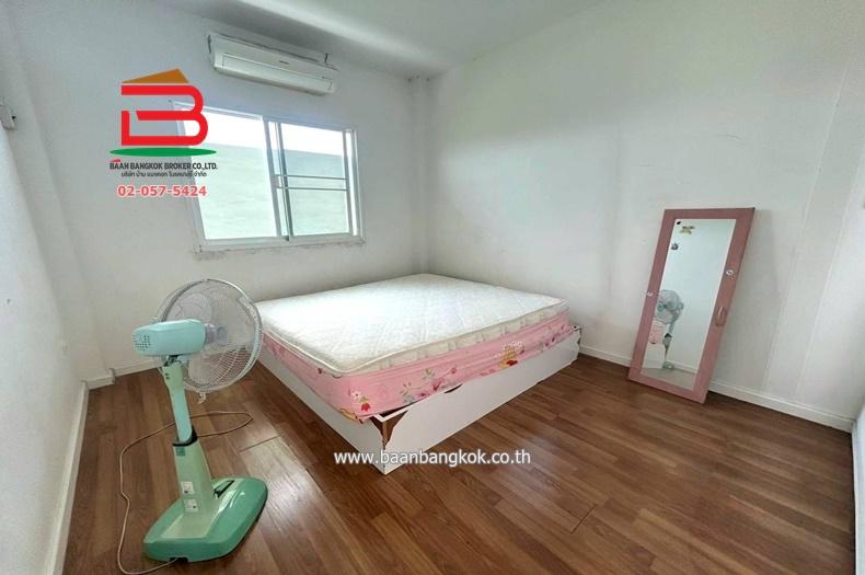  บ้านแฝด หมู่บ้าน เดอะไนน์ รังสิต คลอง 9 เนื้อที่ 36.8 ตรว. ใกล้วัดลานนา ถนนรังสิต-นครนายก ตำบลลำลูกกา อำเภอลำลูกกา จังหวัดปทุมธานี 9