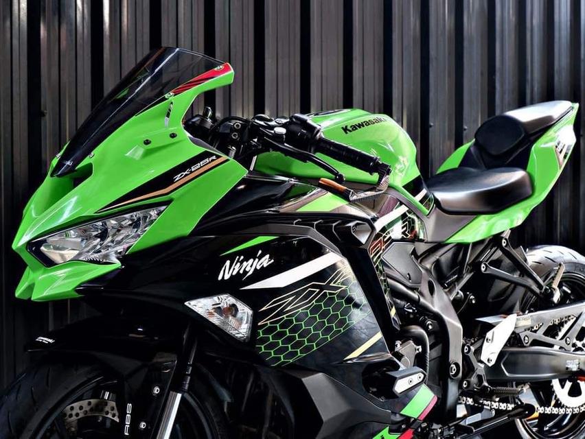 Kawasaki Ninja ZX-25R ABS SE ปี 2020 รถสีสวยมือ 2 5