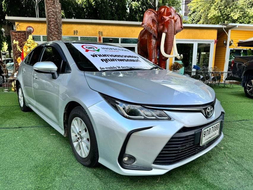 TOYOTA ALTIS 1.6 LIMO AUTO 2019 5