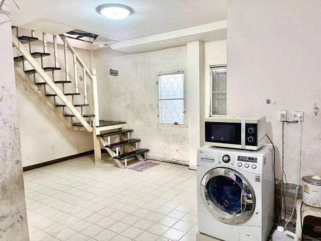 ขายทาวน์เฮ้าส์ 2 ชั้น หมู่บ้านทรัพย์ประเสริฐ 17.1 ตร.วา ทำเลลาดกระบัง-หลวงแพ่ง ใกล้สนามบินสุวรรณภูมิ 4