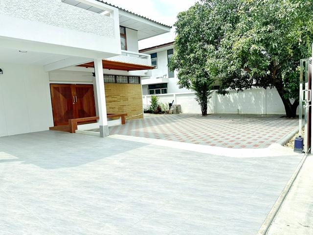 MRT สวนหลวง ร.9 1.4 กม สุขุมวิท101/1 ประวิทย์และเพื่อน วชิรธรรมสาธิต53-59 4นอน บ้านสุดหรู 80 ตร.วา. จัดเต็มเฟอร์ฯ 1