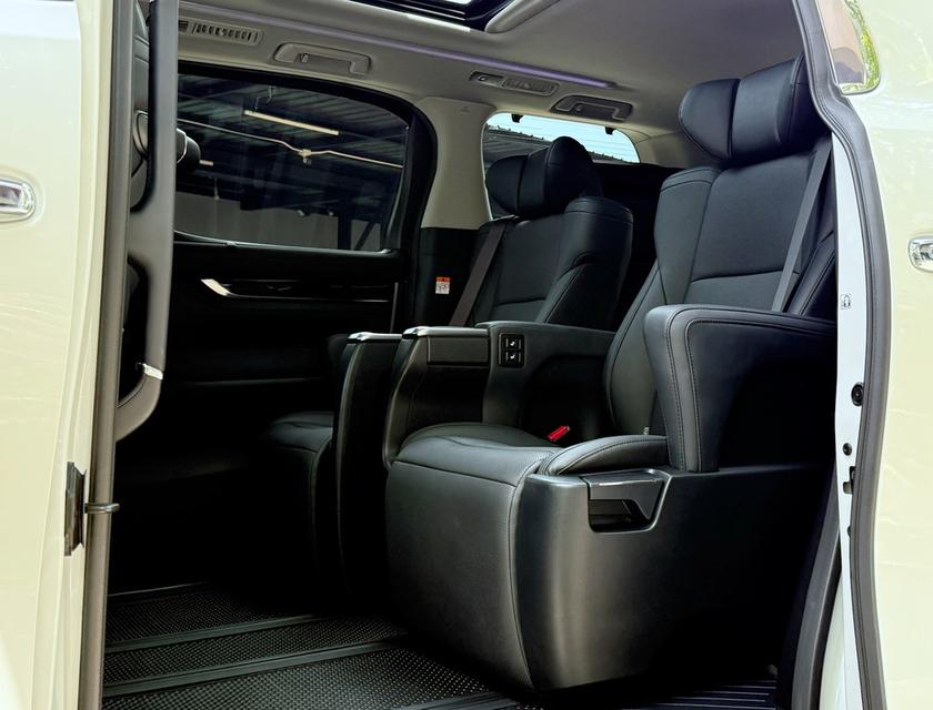 2023 TOYOTA ALPHARD SC PACKAGE รถมือเดียวออกรถปี 2023 แท้ รถวิ่งน้อย ประวัติศูนย์ครบ ไม่เคยมีอุบัติเหตุครับ 13