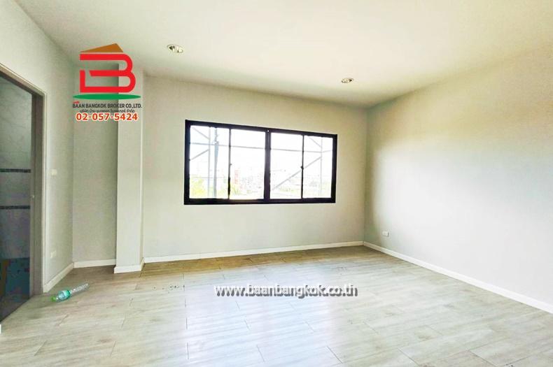 โฮมออฟฟิศ เวร่า บิสเน็ท ร่มเกล้า-สุวรรณภูมิ เนื้อที่ 46.8 ตร.ว ใกล้ท่าอากาศยานสุวรรณภูมิ ถนนรามคำแหง แขวงคลองสามประเวศ เขตลาดกระบัง 6
