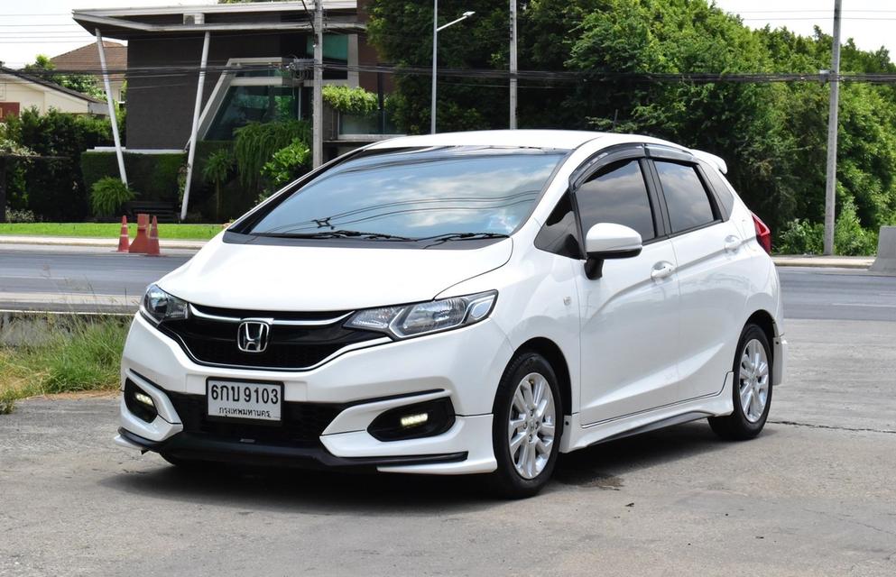 รหัสรถ PB9103 HONDA JAZZ 1.5V+ AUTO 2017