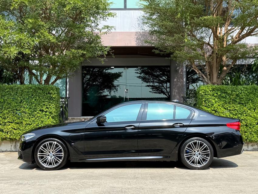 2019 BMW 530e MSPORT รถออกศูนย์ BMW THAILAND รถวิ่งน้อย เข้าศูนย์ทุกระยะ ไม่เคยมีอุบัติเหตุครับ 5