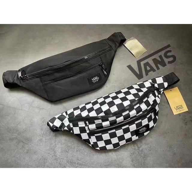 กระเป๋า Vans คาดหน้าอก 3