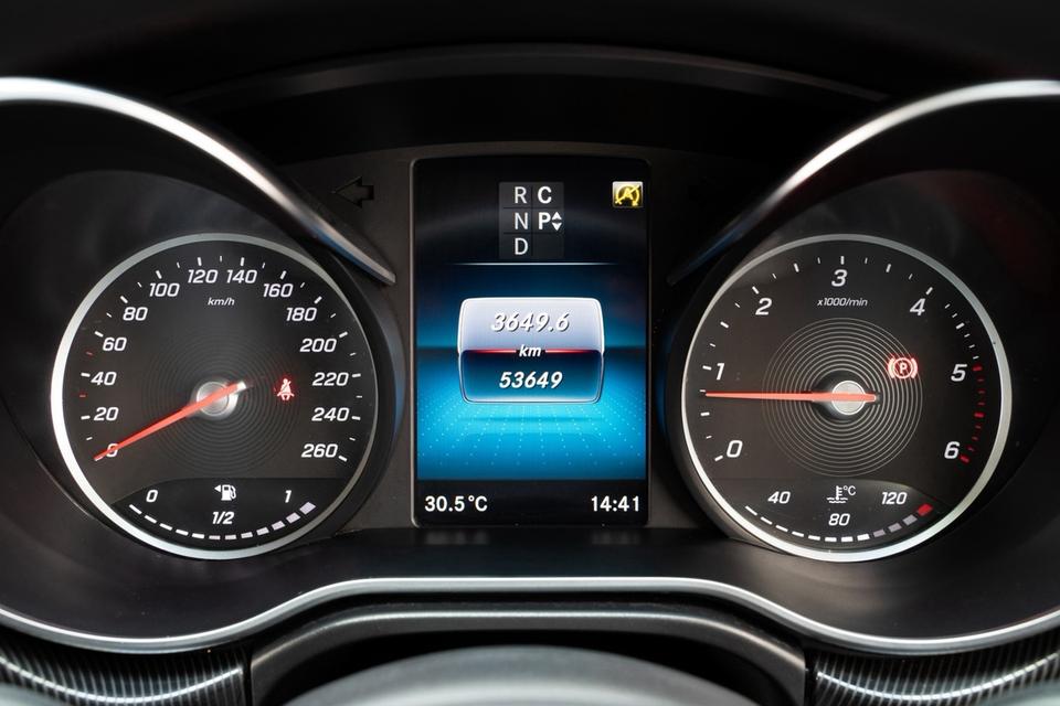Benz V250d Business Plus จดทะเบียน 2021 รูปย่อยที่ 2