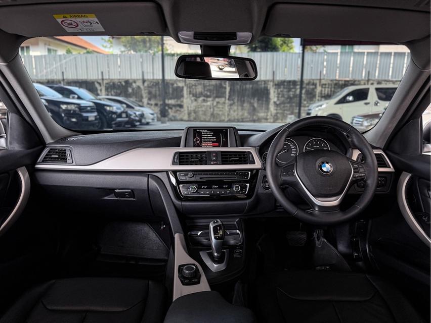 รหัสรถ WRT3555 2016 (จดทะเบียน2017) BMW SERIES 3, 318i โฉม F30  7