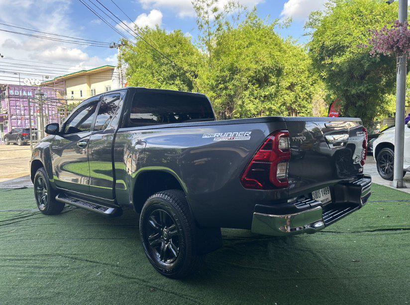 2022 Toyota Hilux Revo 2.4 SMARTCAB Prerunner Entry 4